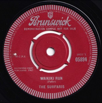 The Surfaris - Waikiki Run (7") - Image 2